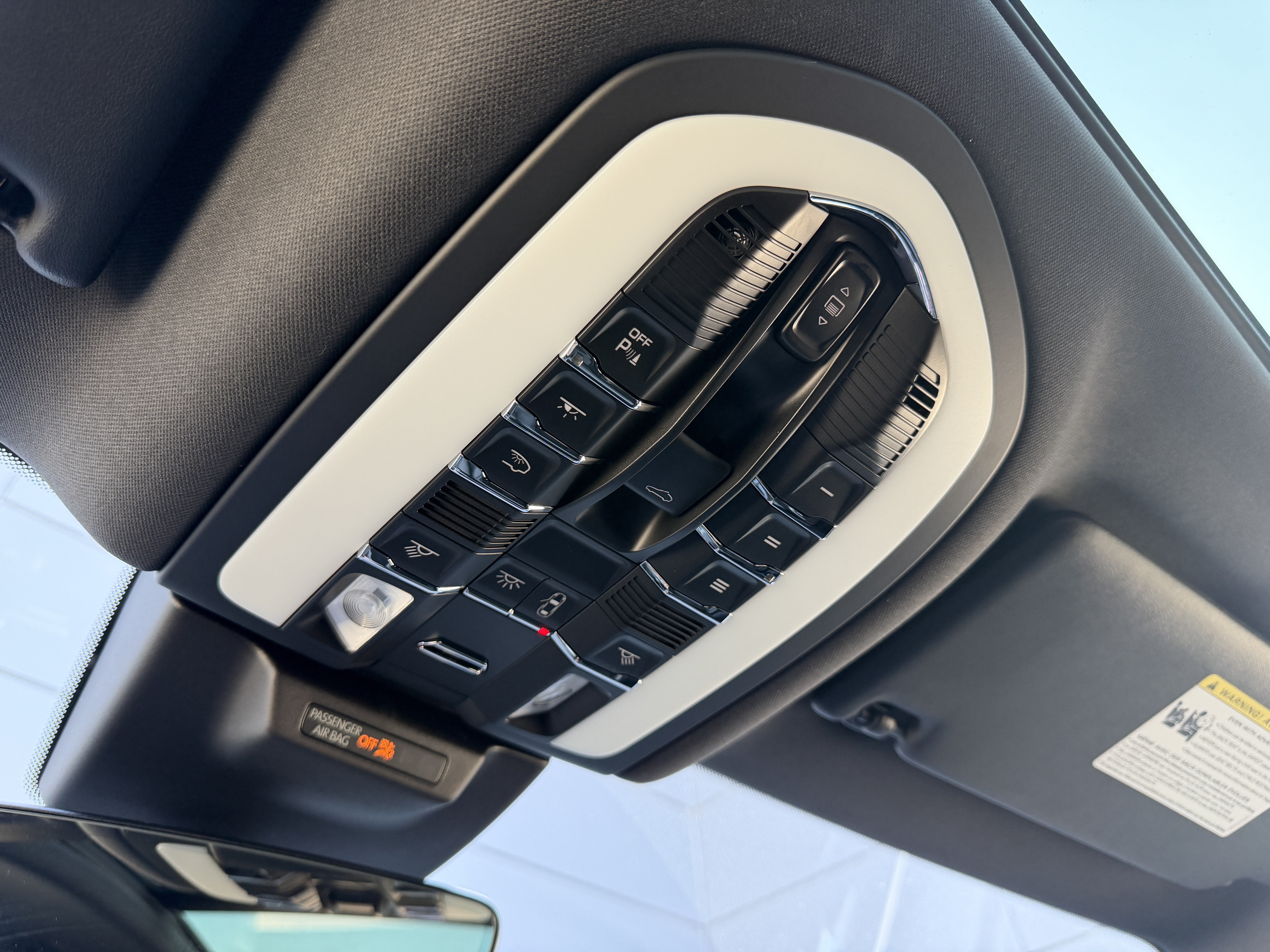 2026 Porsche Macan Base - Photo 28