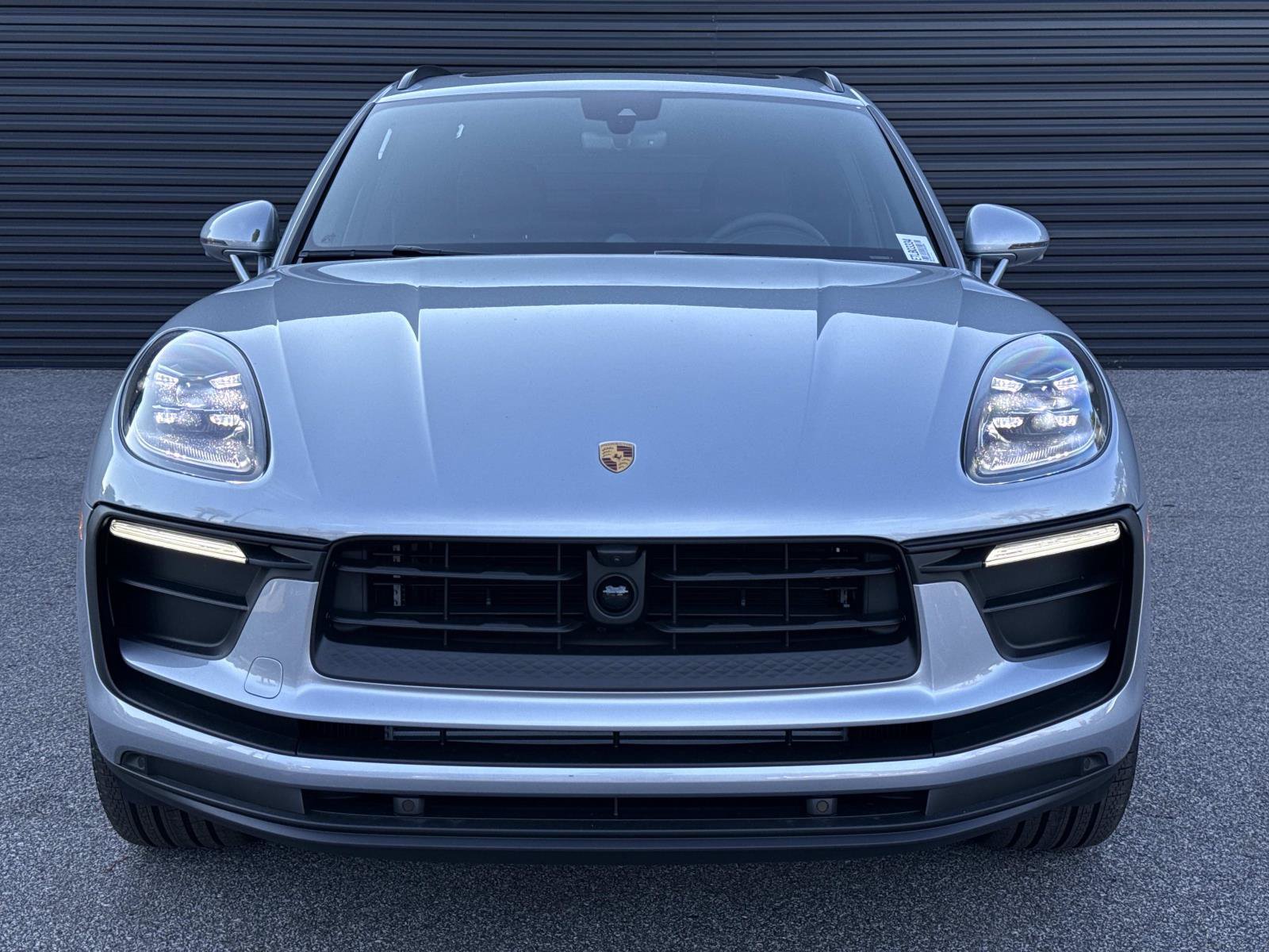 2026 Porsche Macan Base - Photo 10