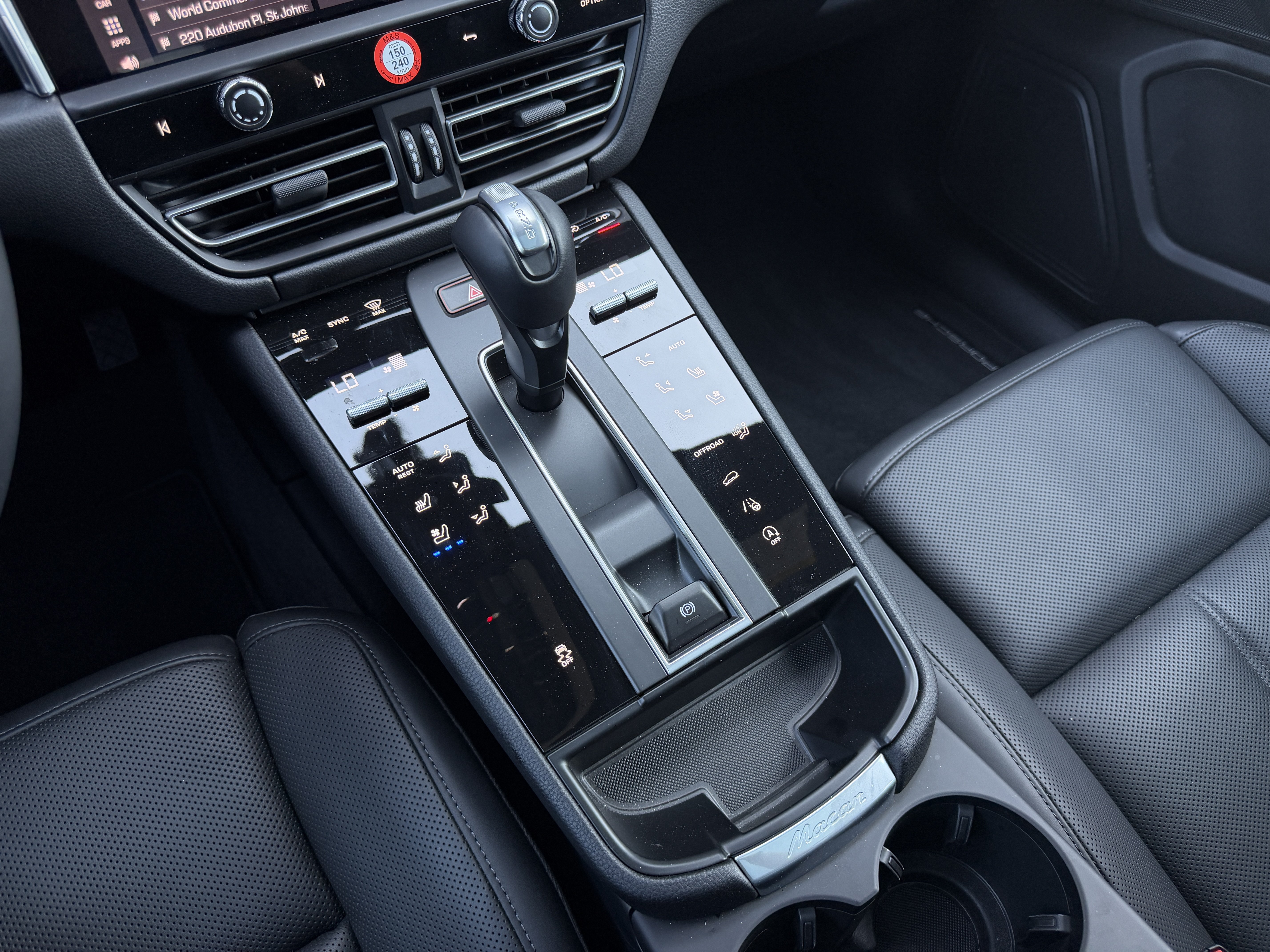 2026 Porsche Macan Base - Photo 25