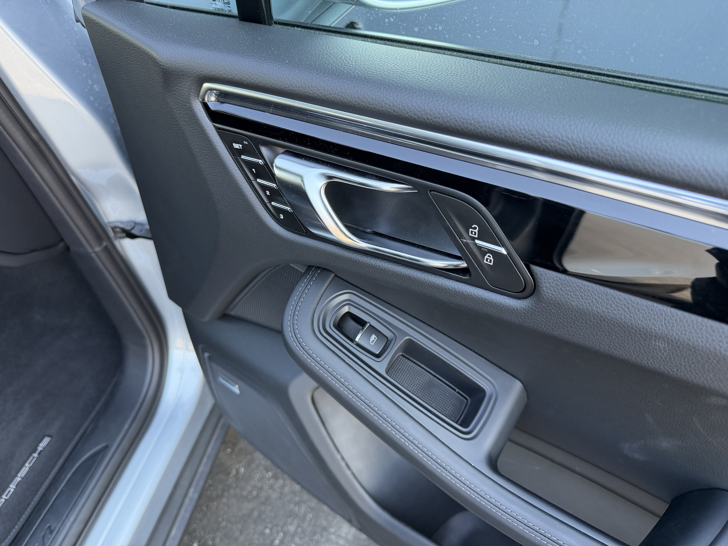 2026 Porsche Macan Base - Photo 20