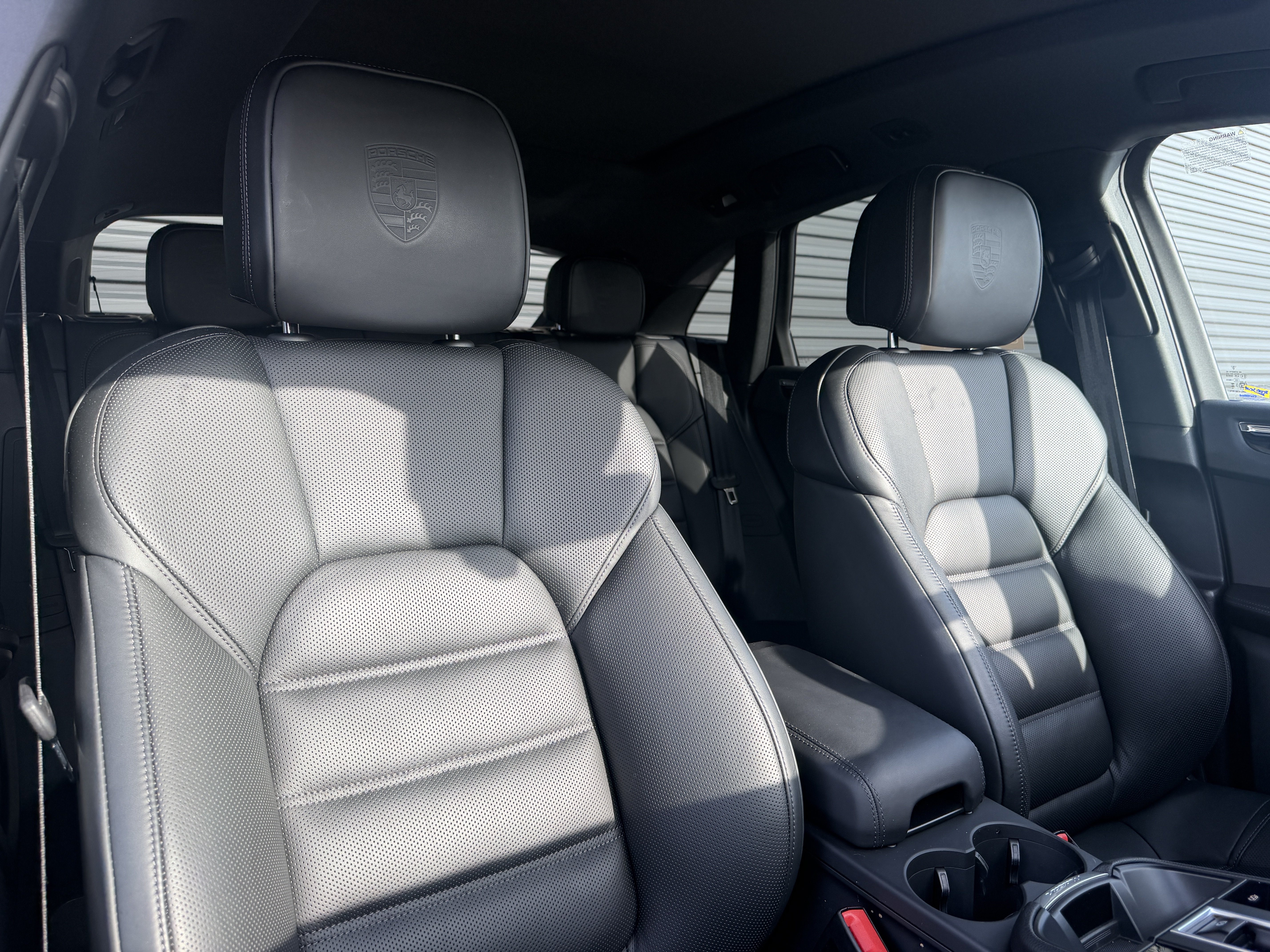 2026 Porsche Macan T - Photo 21
