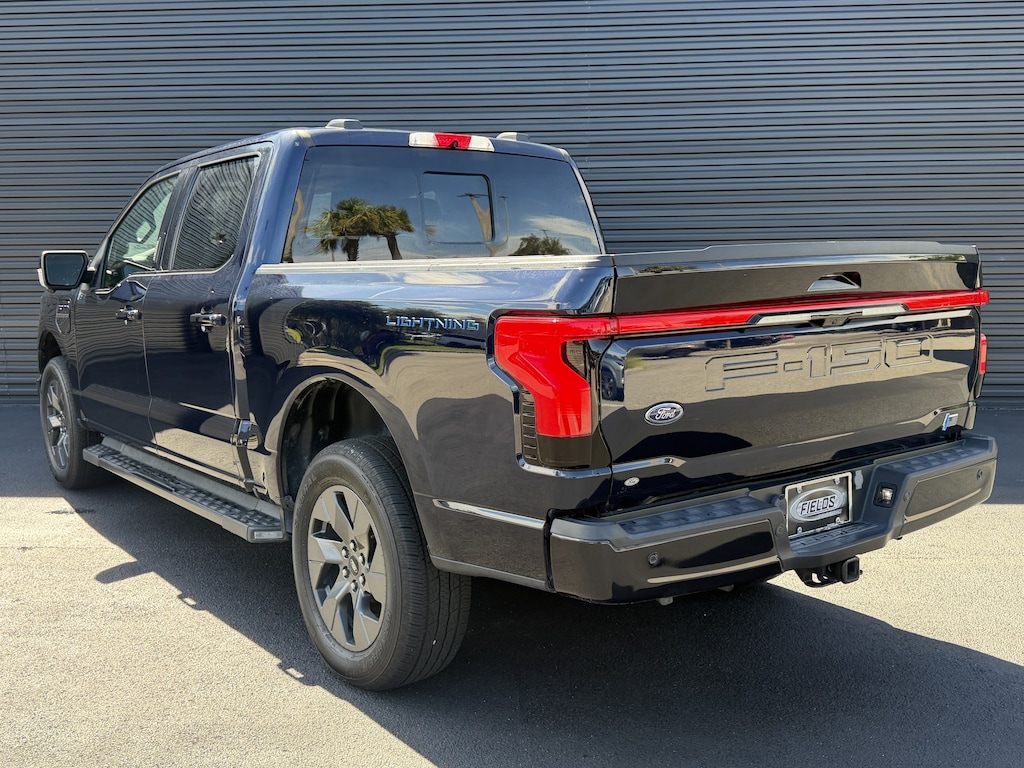 Used 2023 Ford F-150 Lightning Lariat Truck SuperCrew Cab