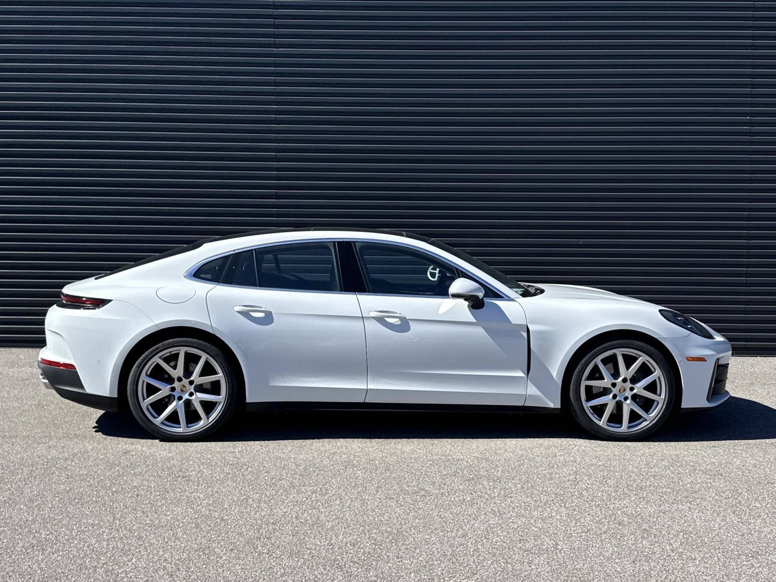 2026 Porsche Panamera Base - Photo 8