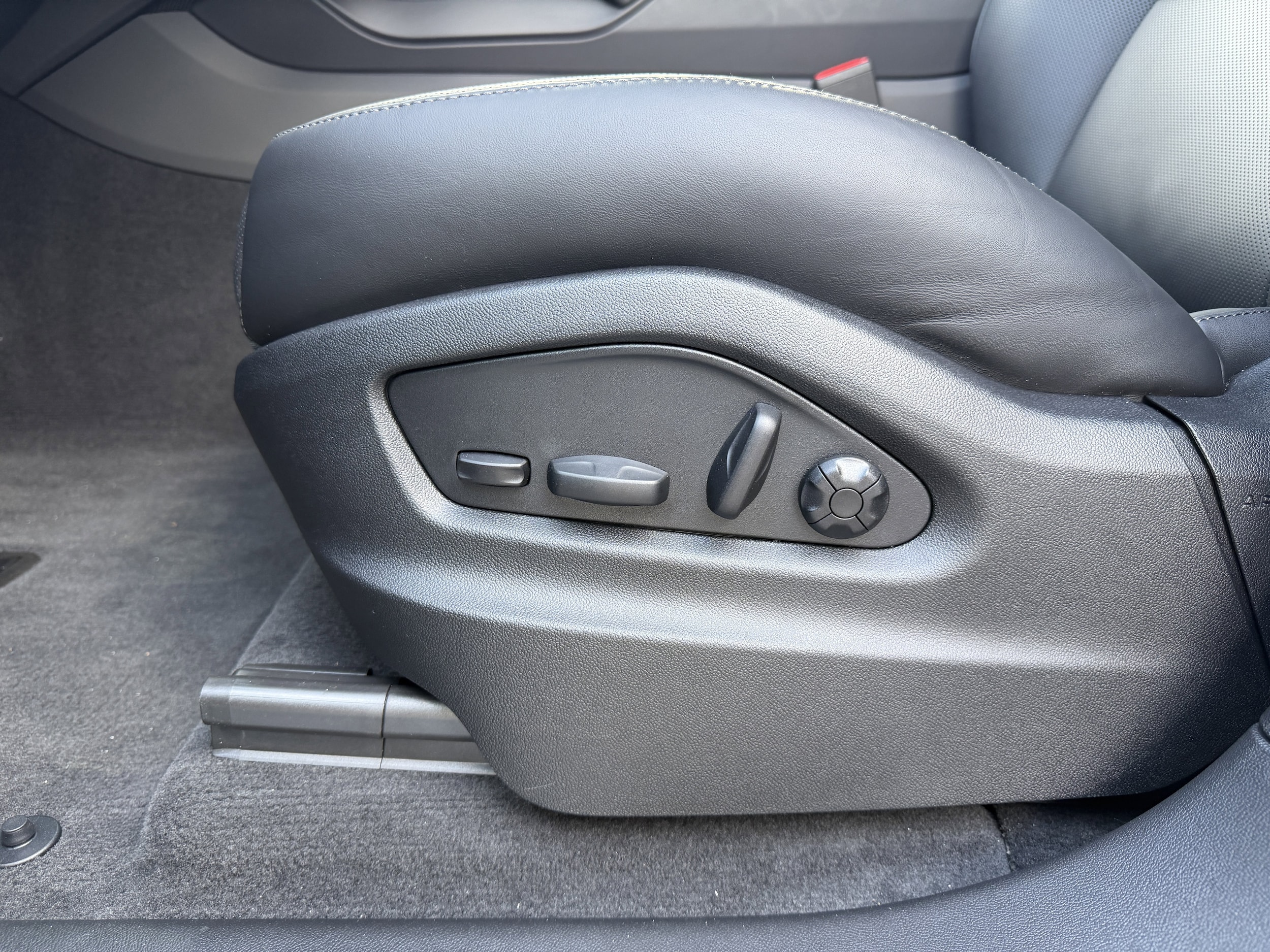 2026 Porsche Cayenne Base - Photo 14