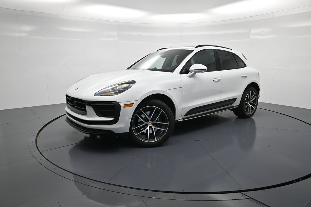 2026 Porsche Macan