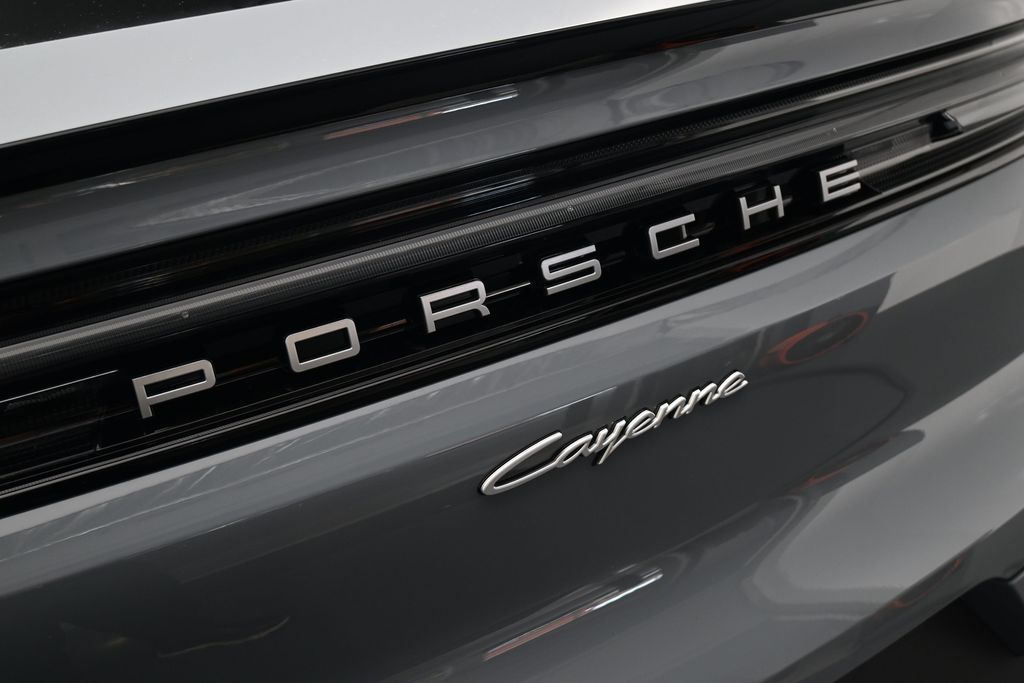 2026 Porsche Cayenne Coupe E-Hybrid - Photo 36