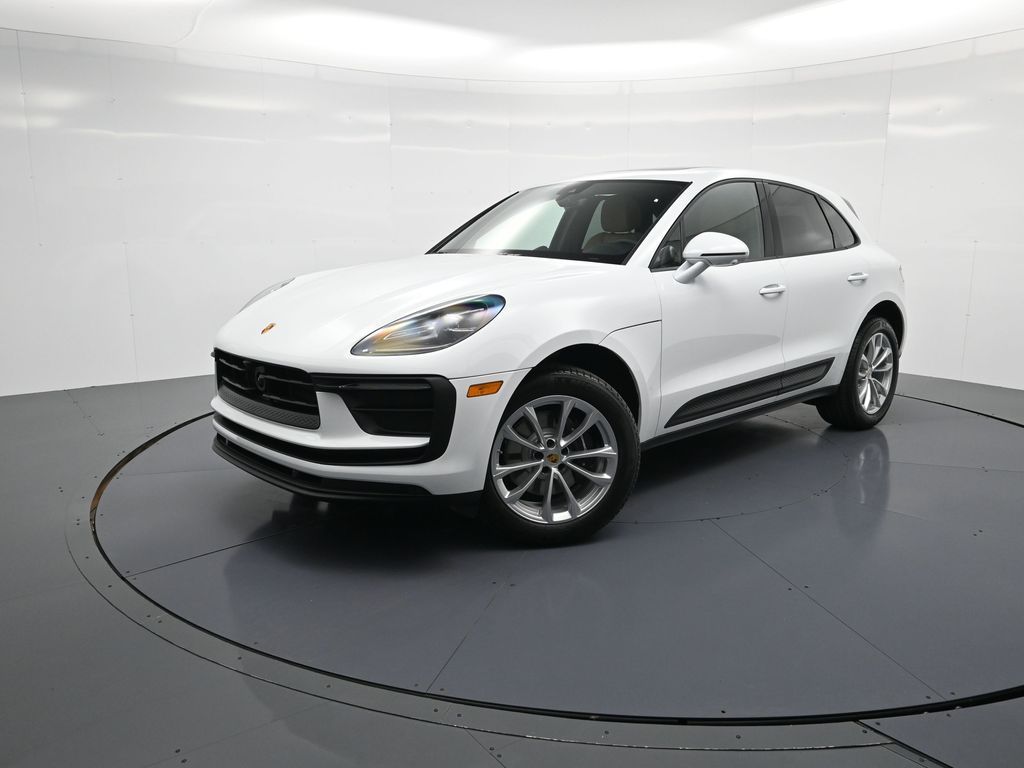 2026 Porsche Macan
