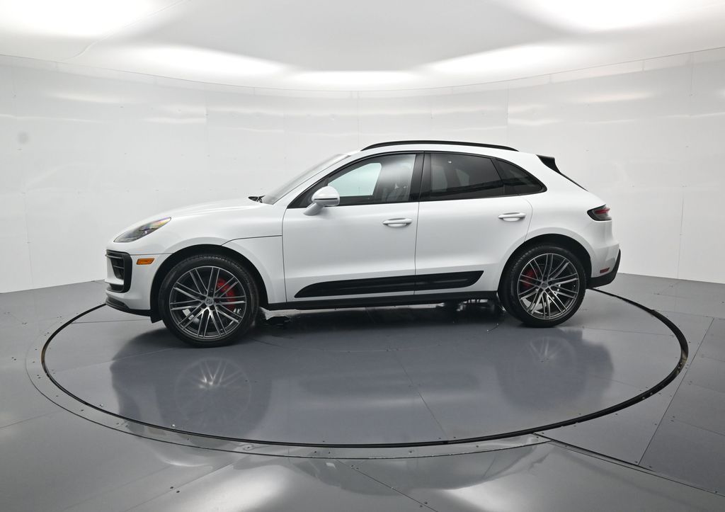 2026 Porsche Macan S - Photo 2