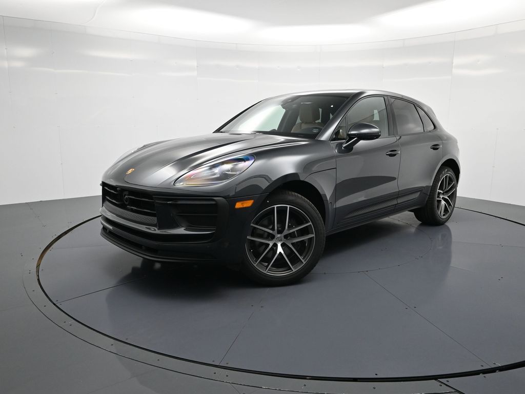 2026 Porsche Macan