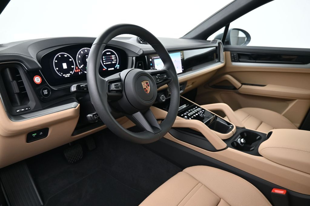 2026 Porsche Cayenne Coupe E-Hybrid - Photo 4