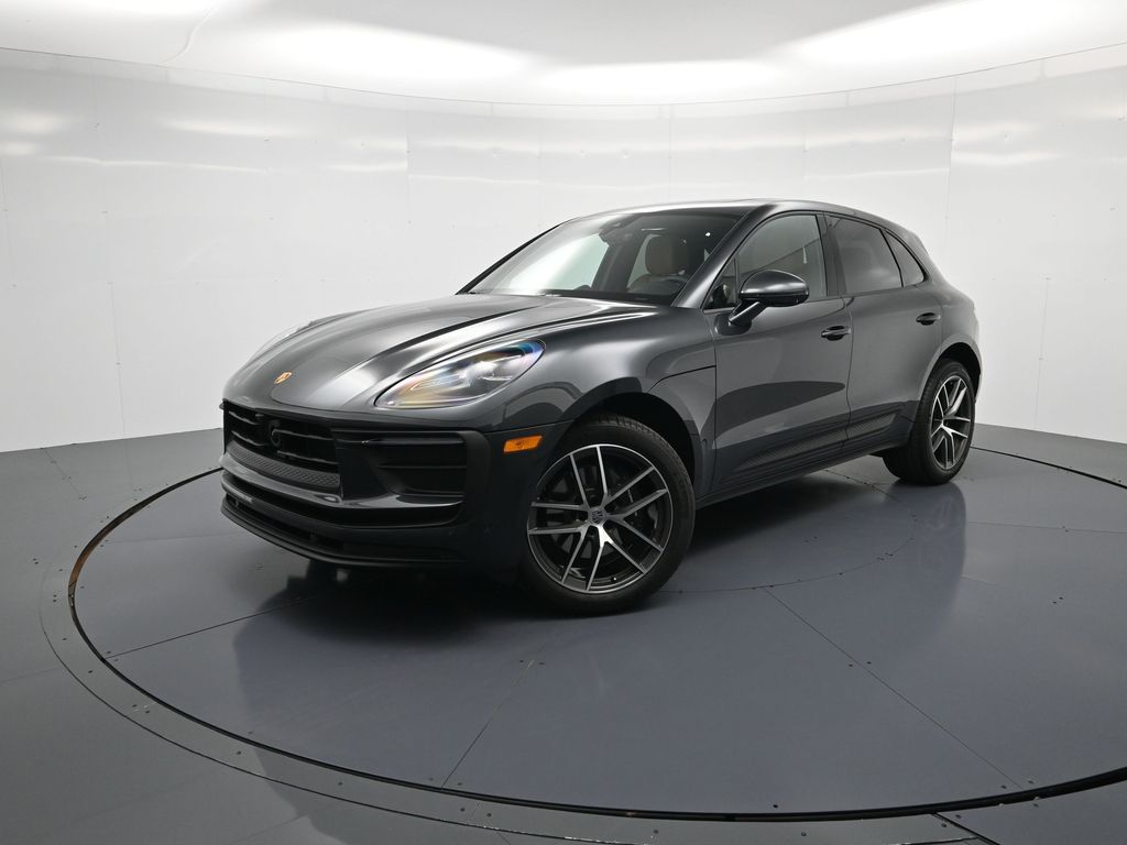 2026 Porsche Macan