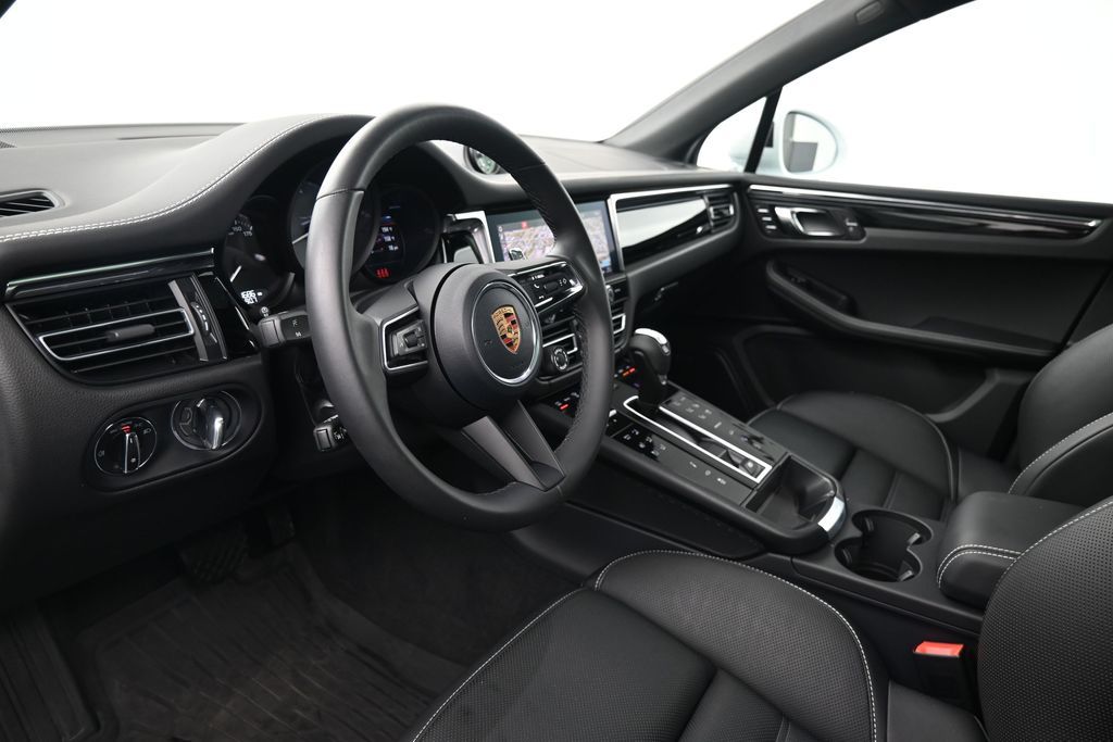 2026 Porsche Macan S - Photo 4