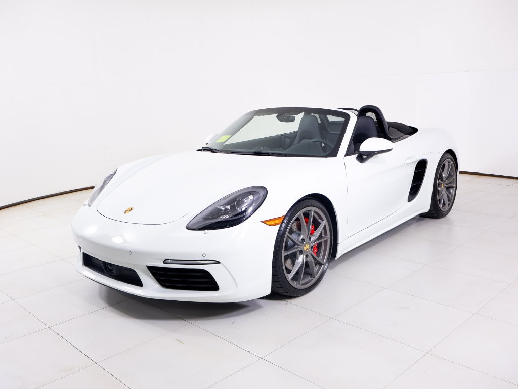 2025 Porsche 718