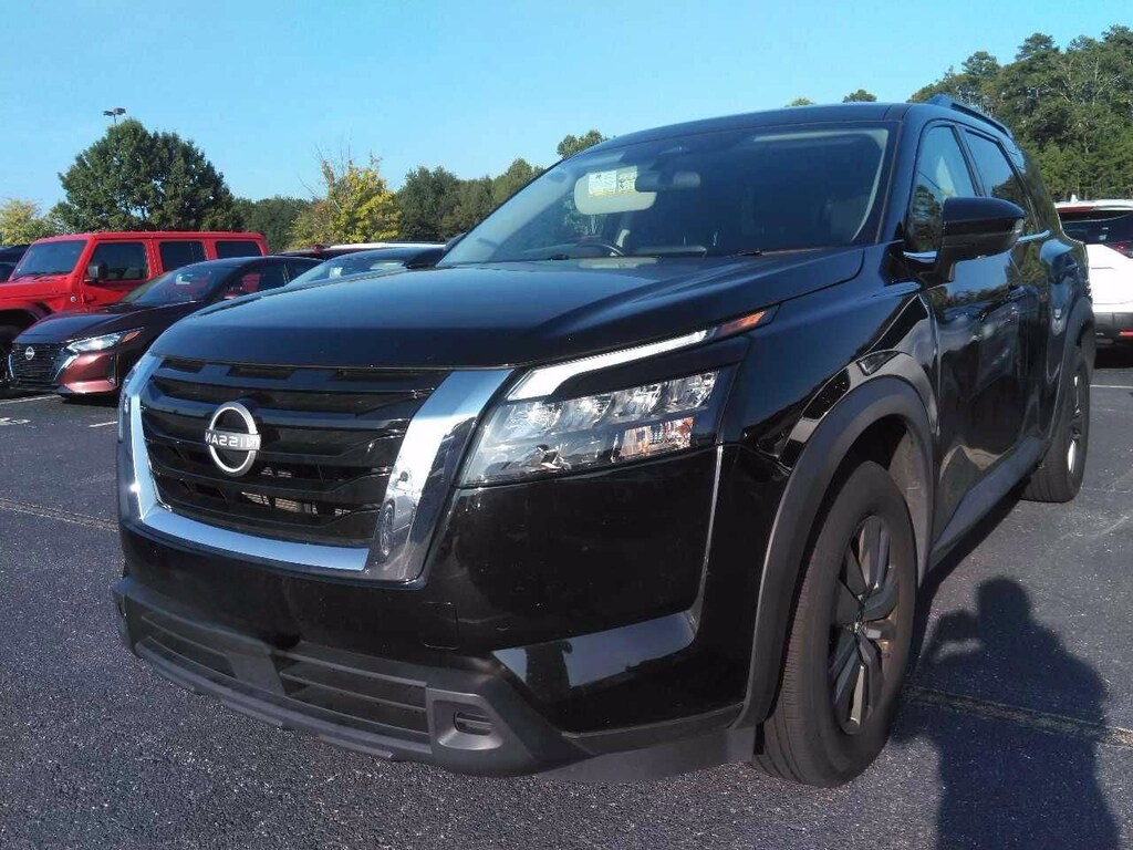 Used 2024 Nissan Pathfinder SV SUV