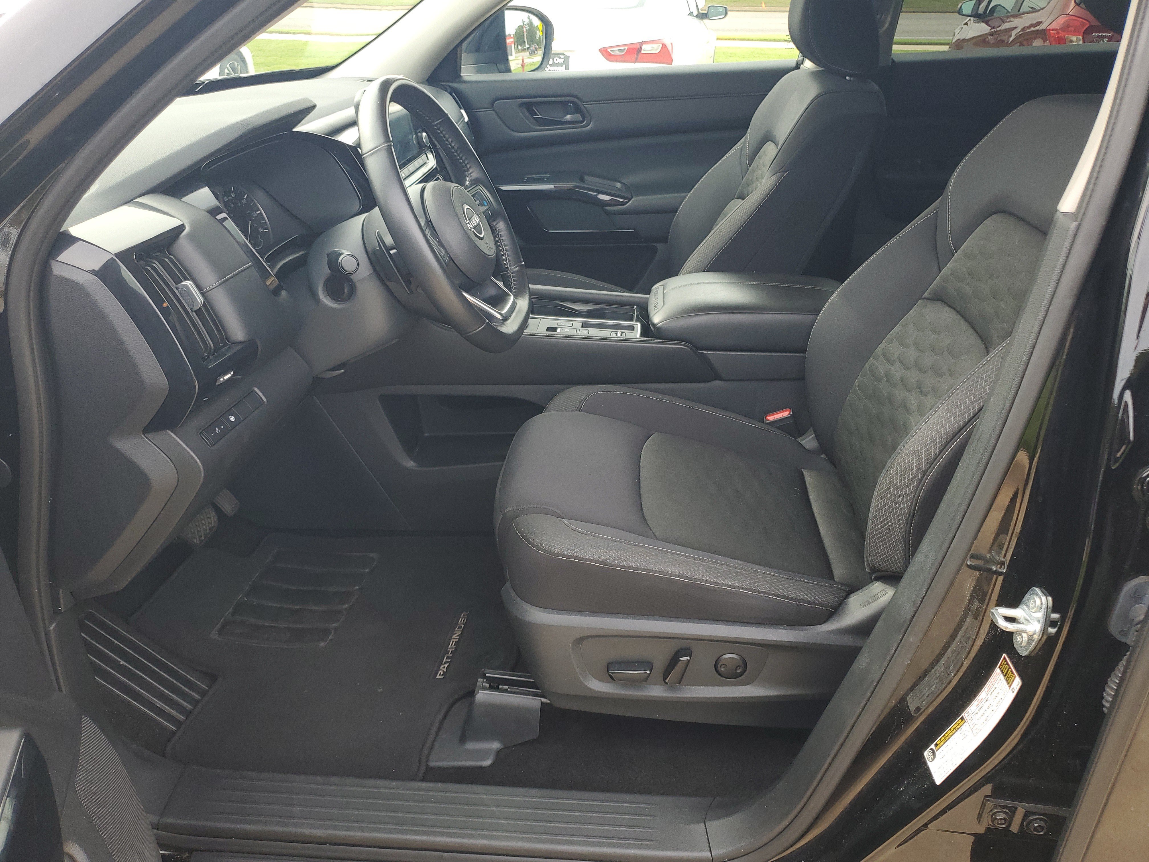 Used 2024 Nissan Pathfinder SV SUV