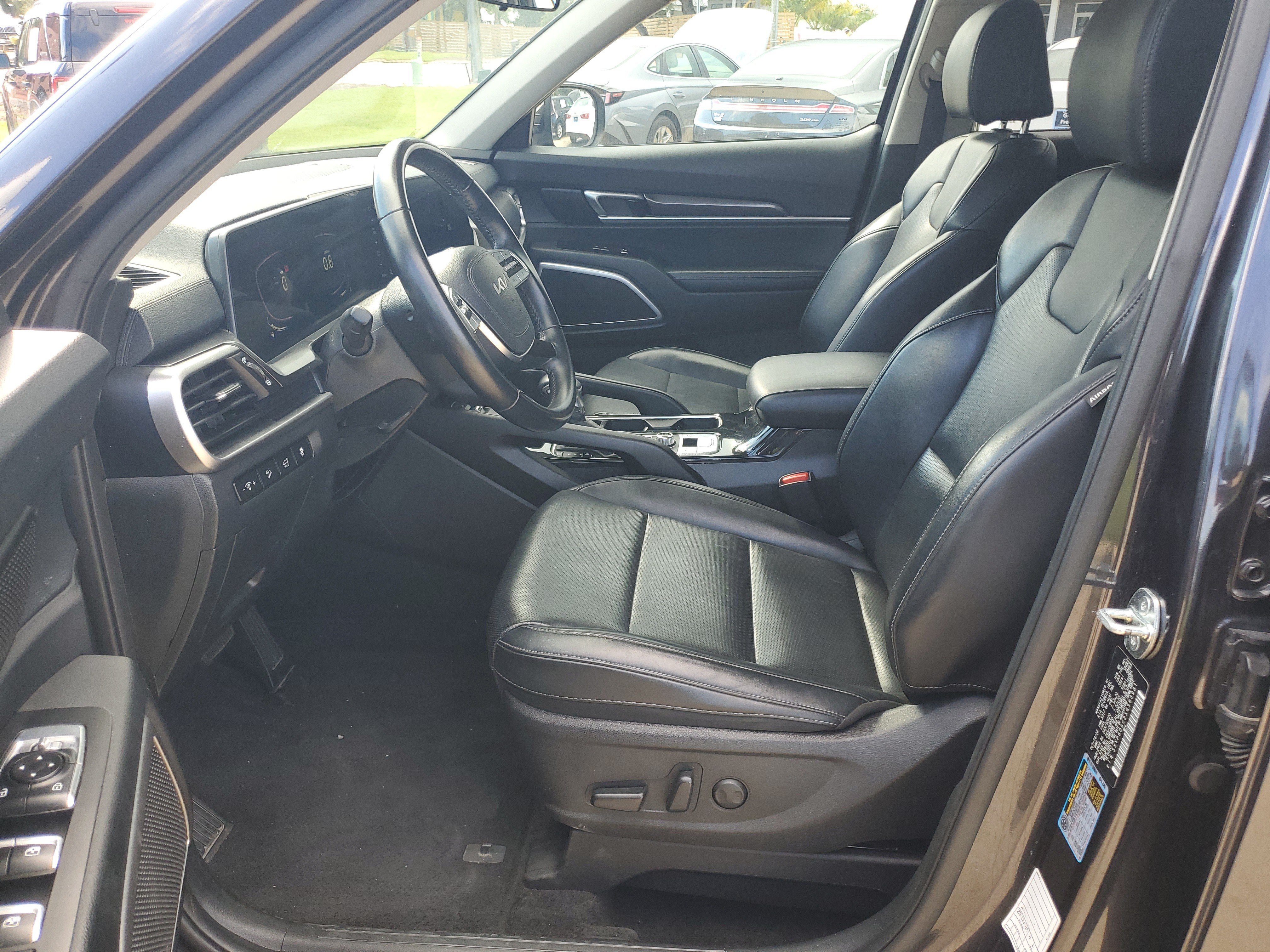 Used 2025 Kia Telluride S SUV