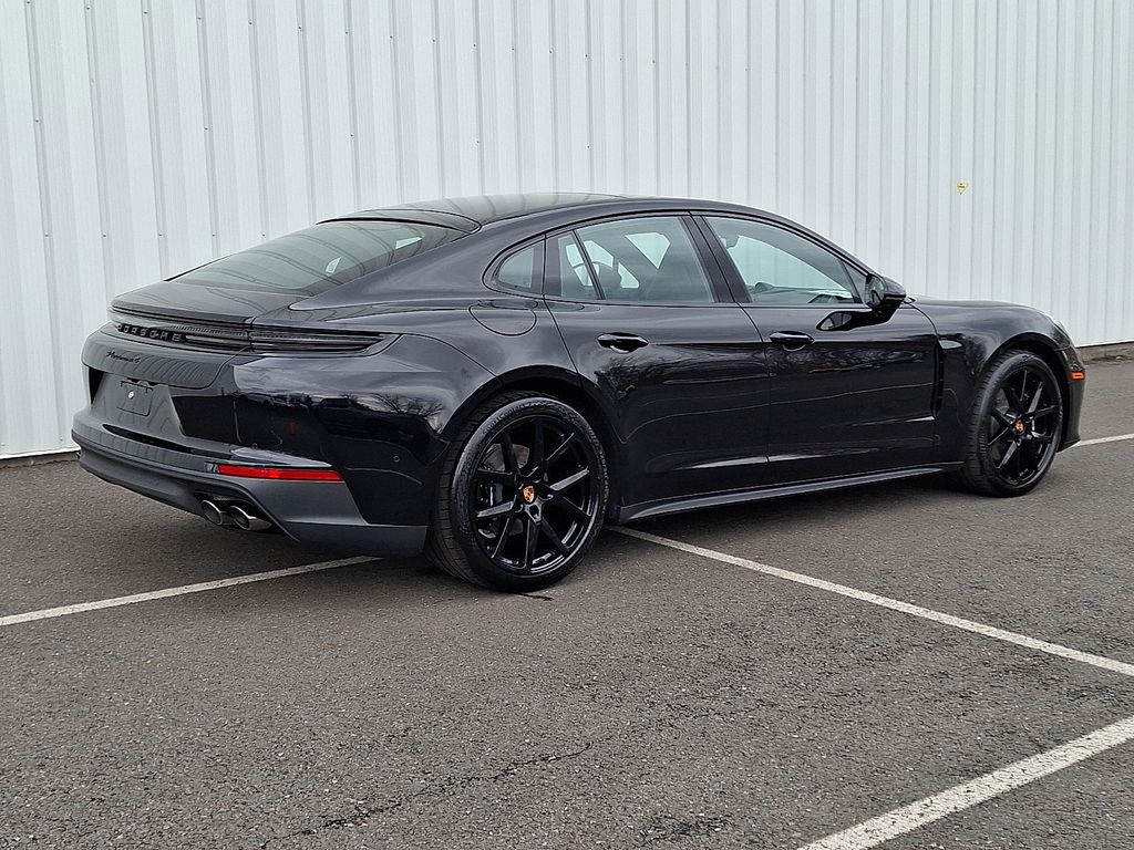 2026 Porsche Panamera Base - Photo 9