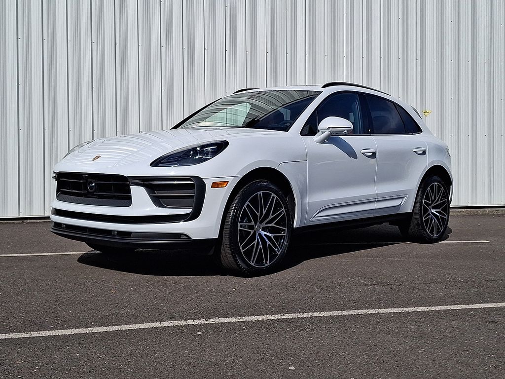 2026 Porsche Macan