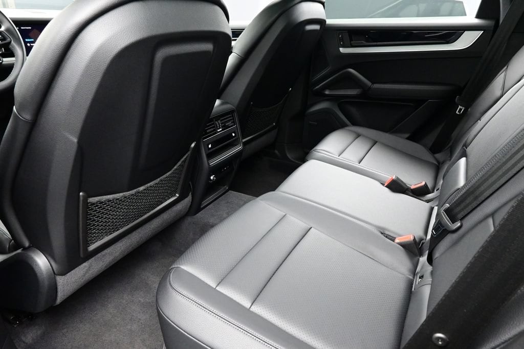 2024 Porsche Cayenne Base - Photo 15