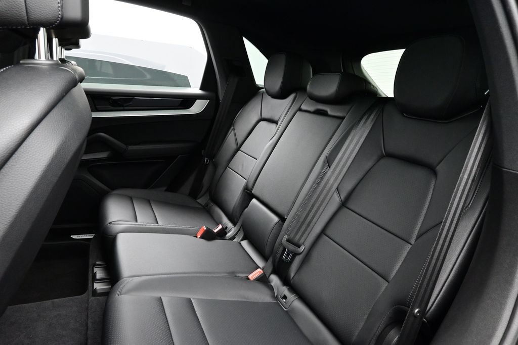 2024 Porsche Cayenne Base - Photo 14