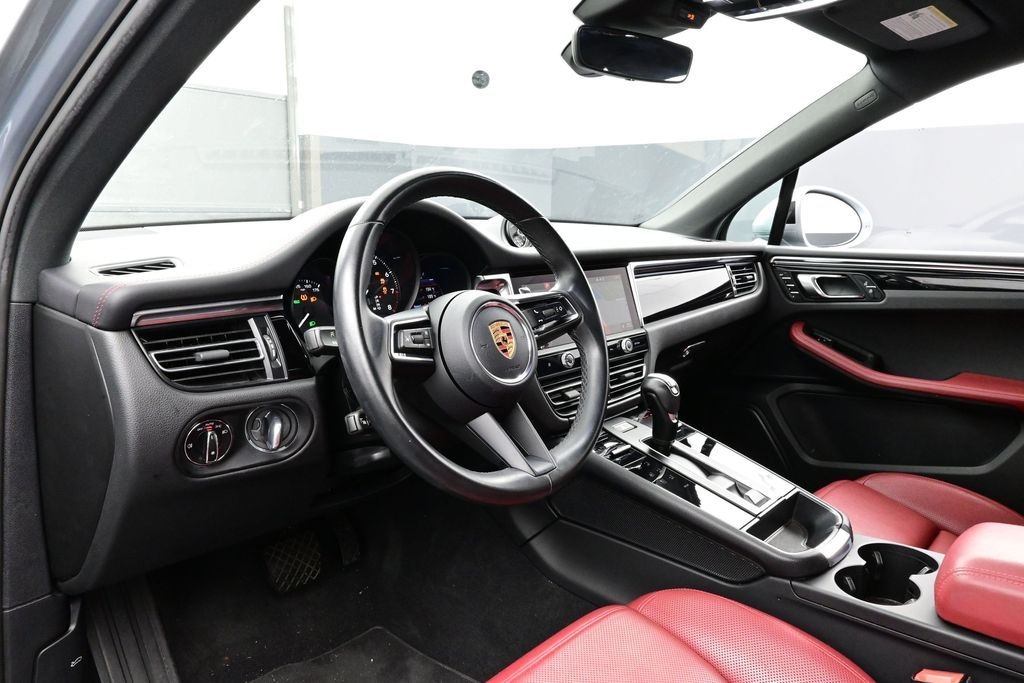 Certified 2023 Porsche Macan SUV