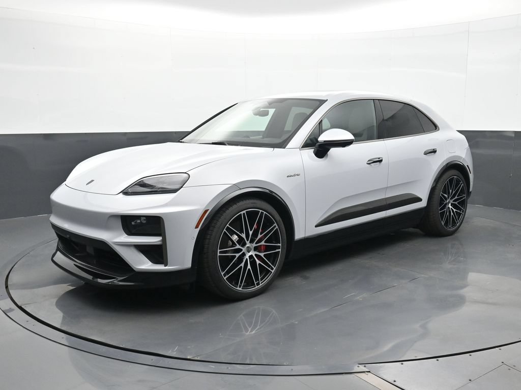 2025 Porsche Macan Electric Turbo SUV