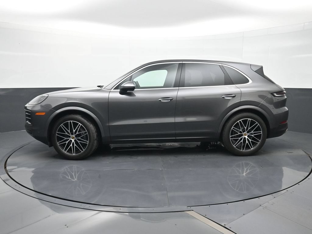 2024 Porsche Cayenne Base - Photo 2