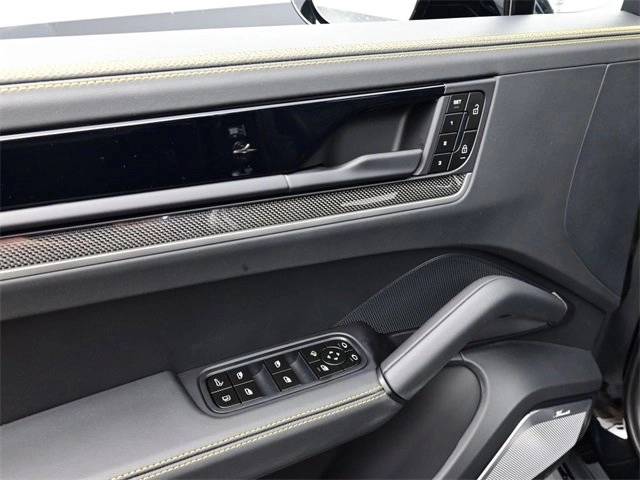 2026 Porsche Cayenne Turbo E-Hybrid - Photo 34