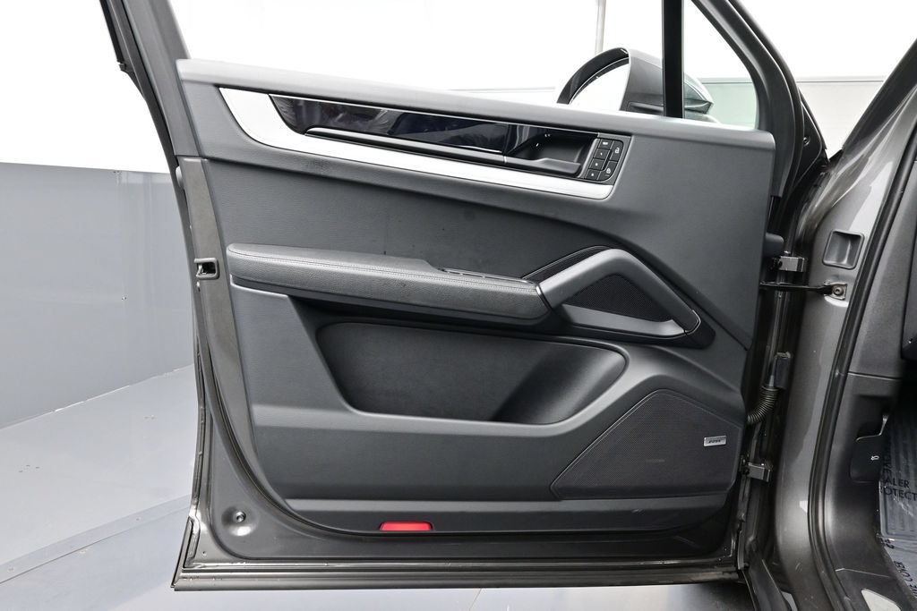 2024 Porsche Cayenne Base - Photo 8