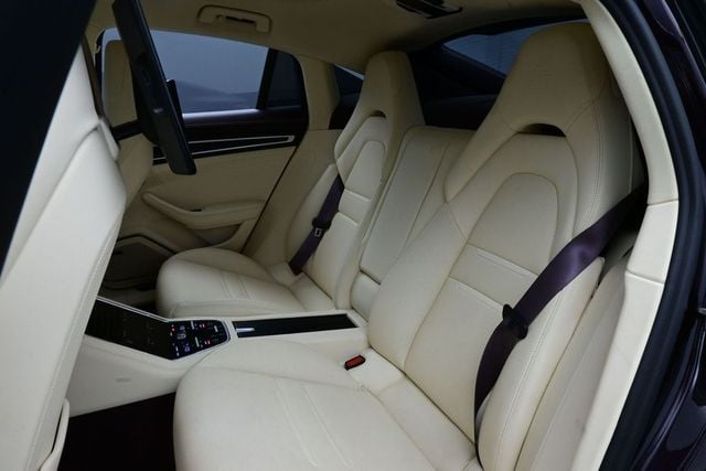2023 Porsche Panamera Platinum Edition - Photo 14