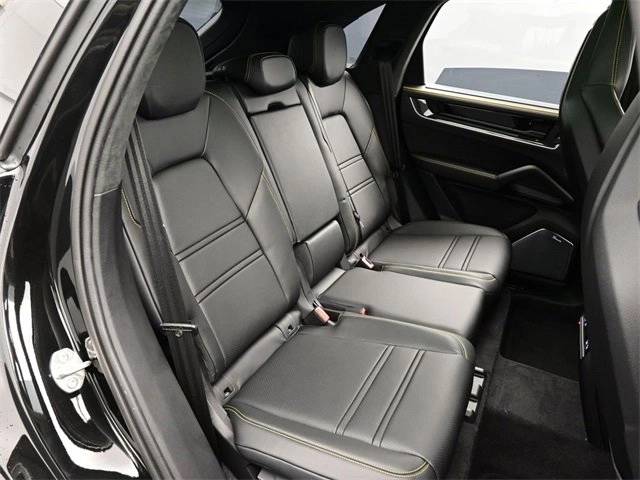 2026 Porsche Cayenne Turbo E-Hybrid - Photo 27