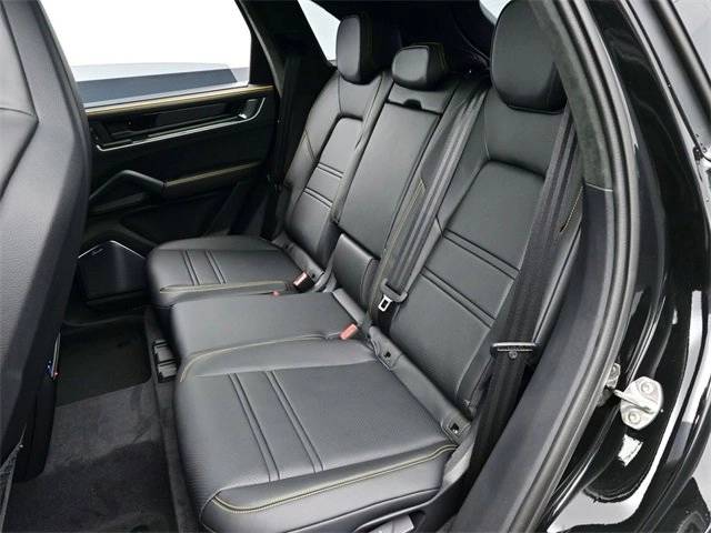 2026 Porsche Cayenne Turbo E-Hybrid - Photo 24