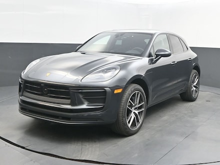 2025 Porsche Macan SUV