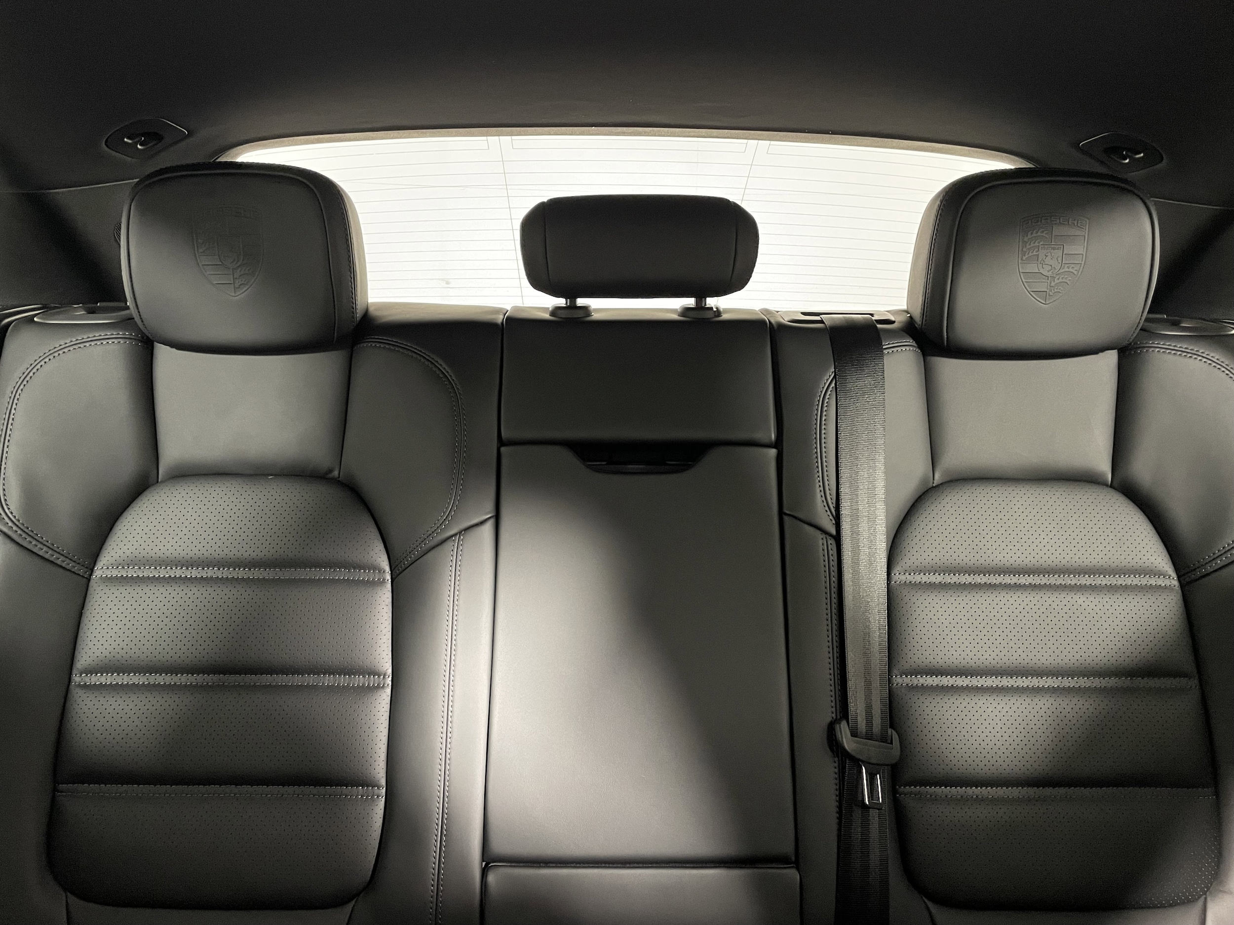 2026 Porsche Macan T - Photo 16