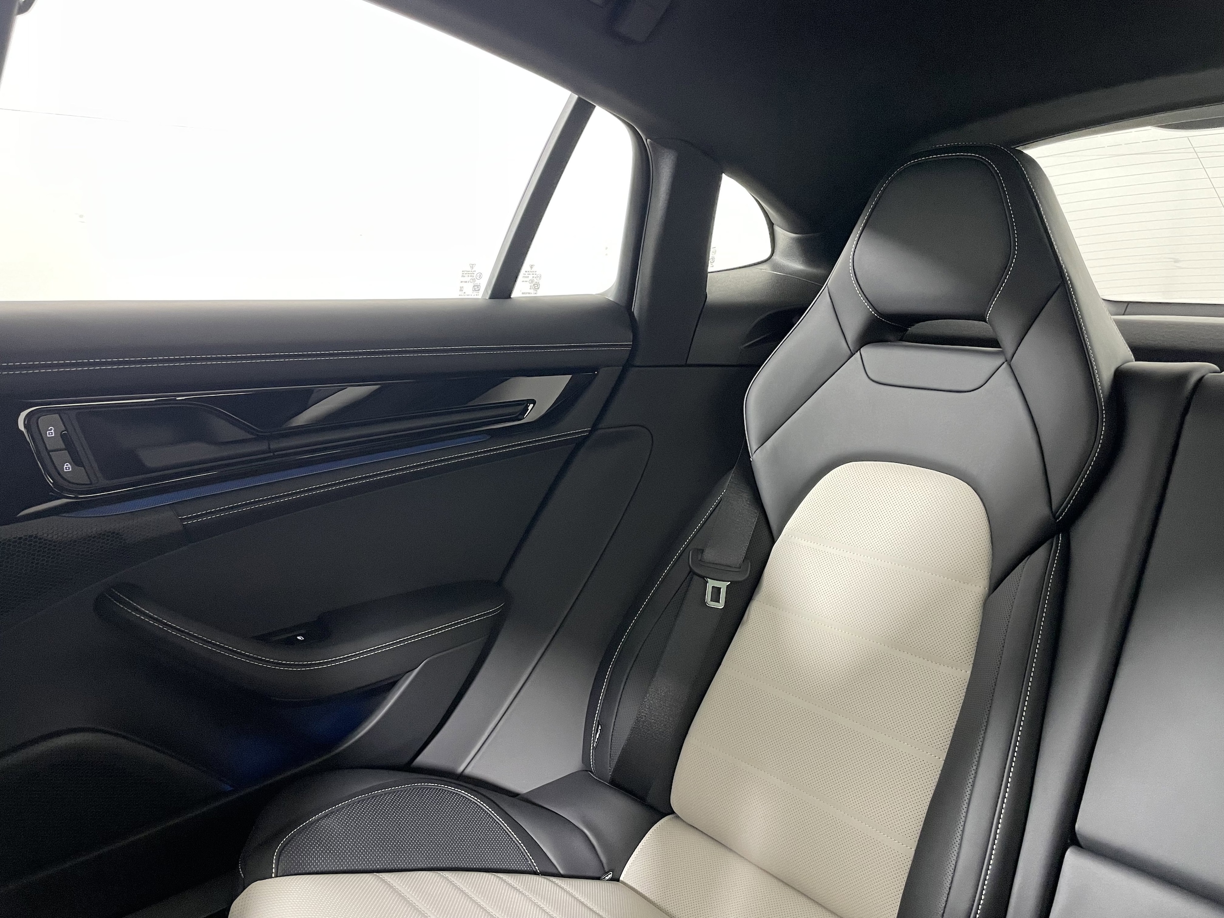 2026 Porsche Panamera Base - Photo 15