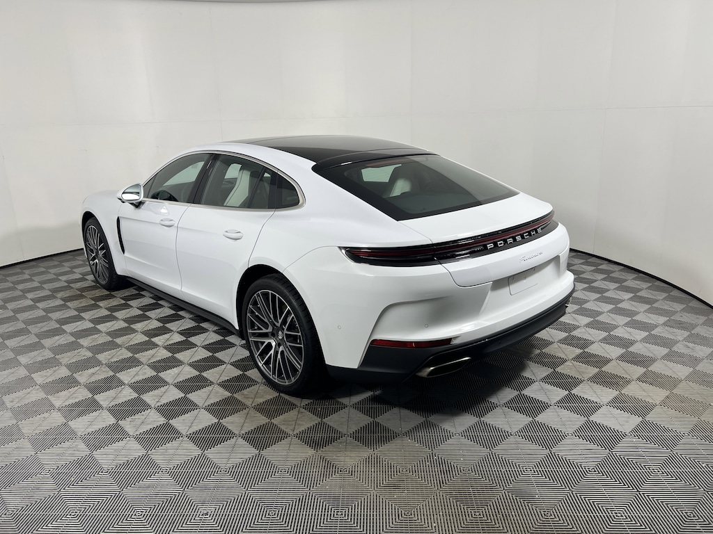 New 2026 Porsche Panamera RWD
