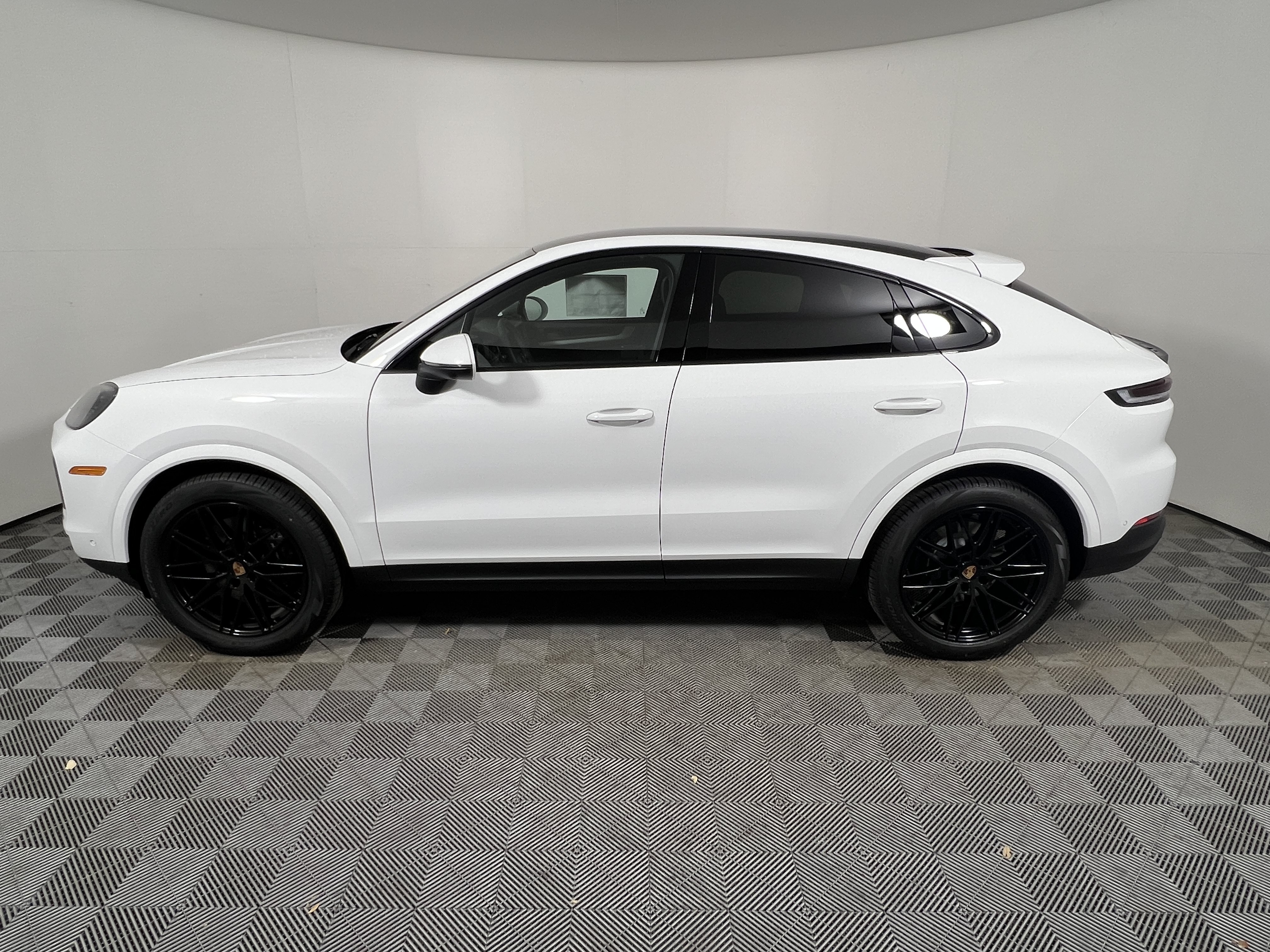 New 2026 Porsche Cayenne Coupe Coupe