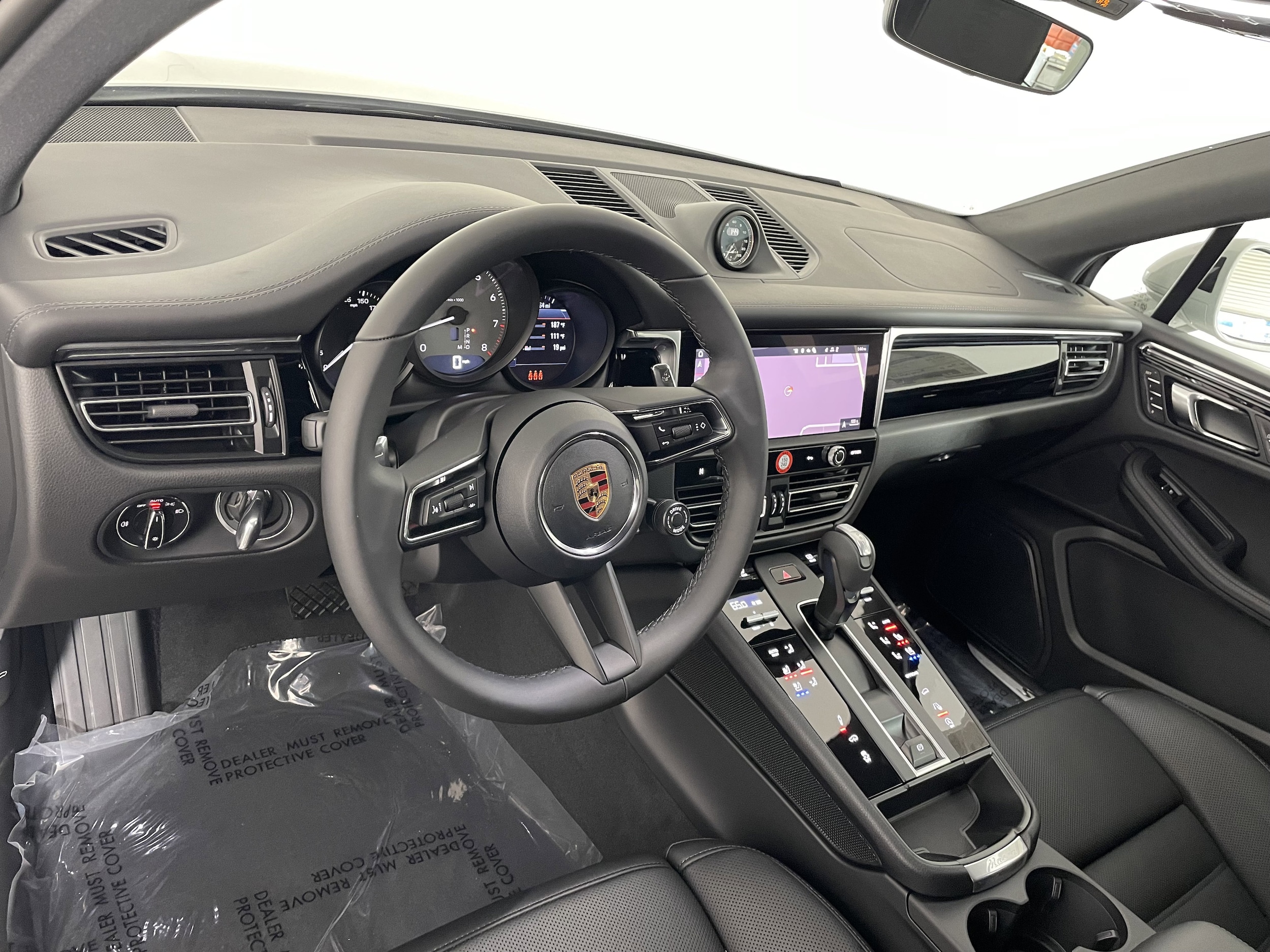 2026 Porsche Macan S - Photo 4