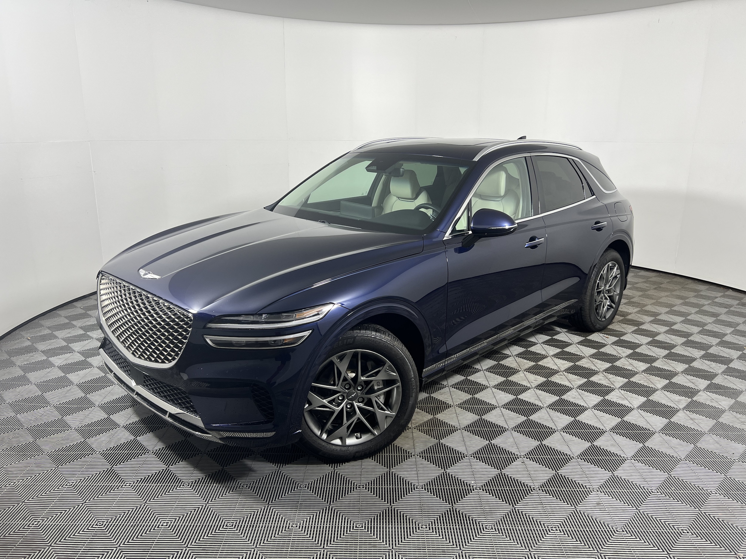 2024 GENESIS GV70