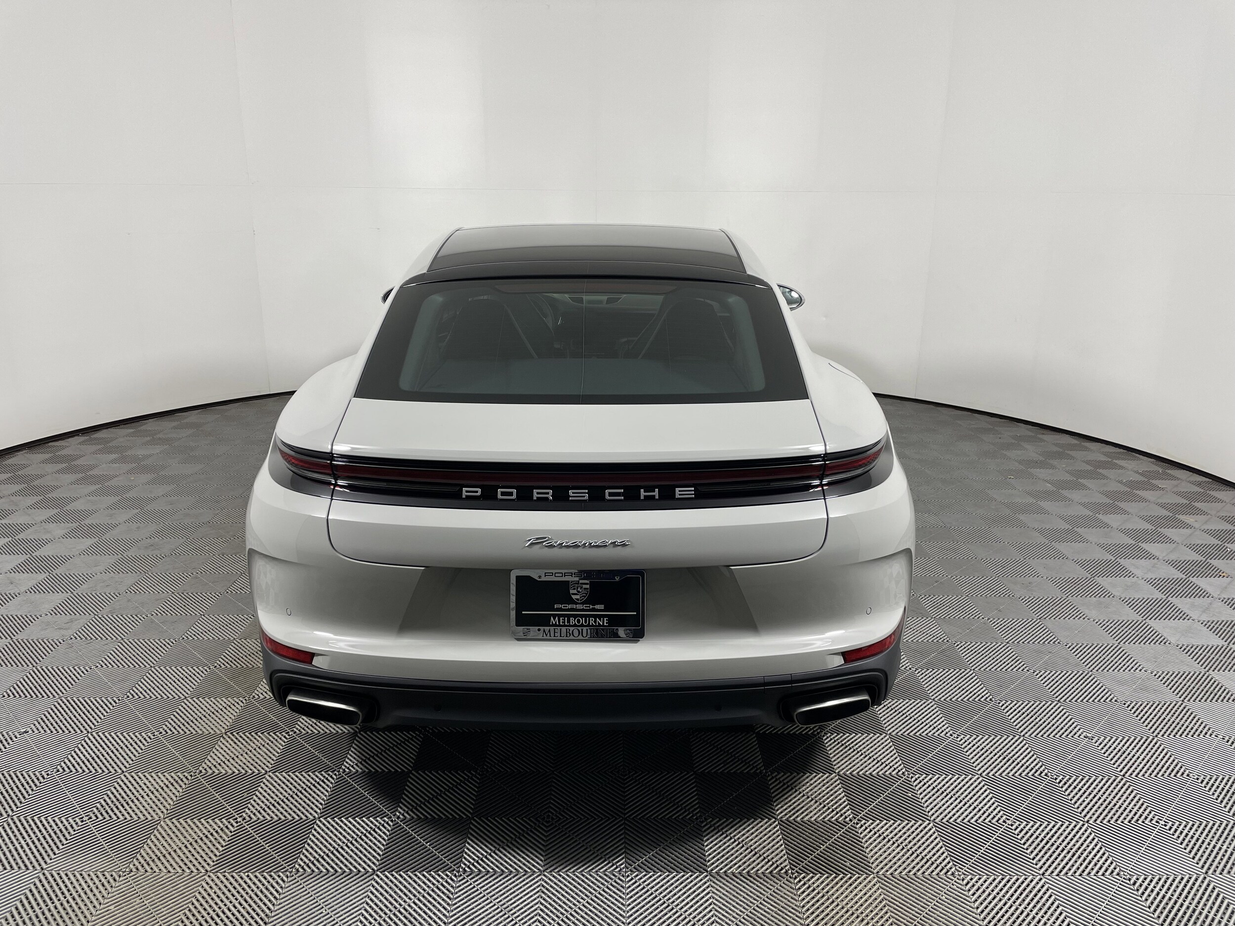 2026 Porsche Panamera Base - Photo 6