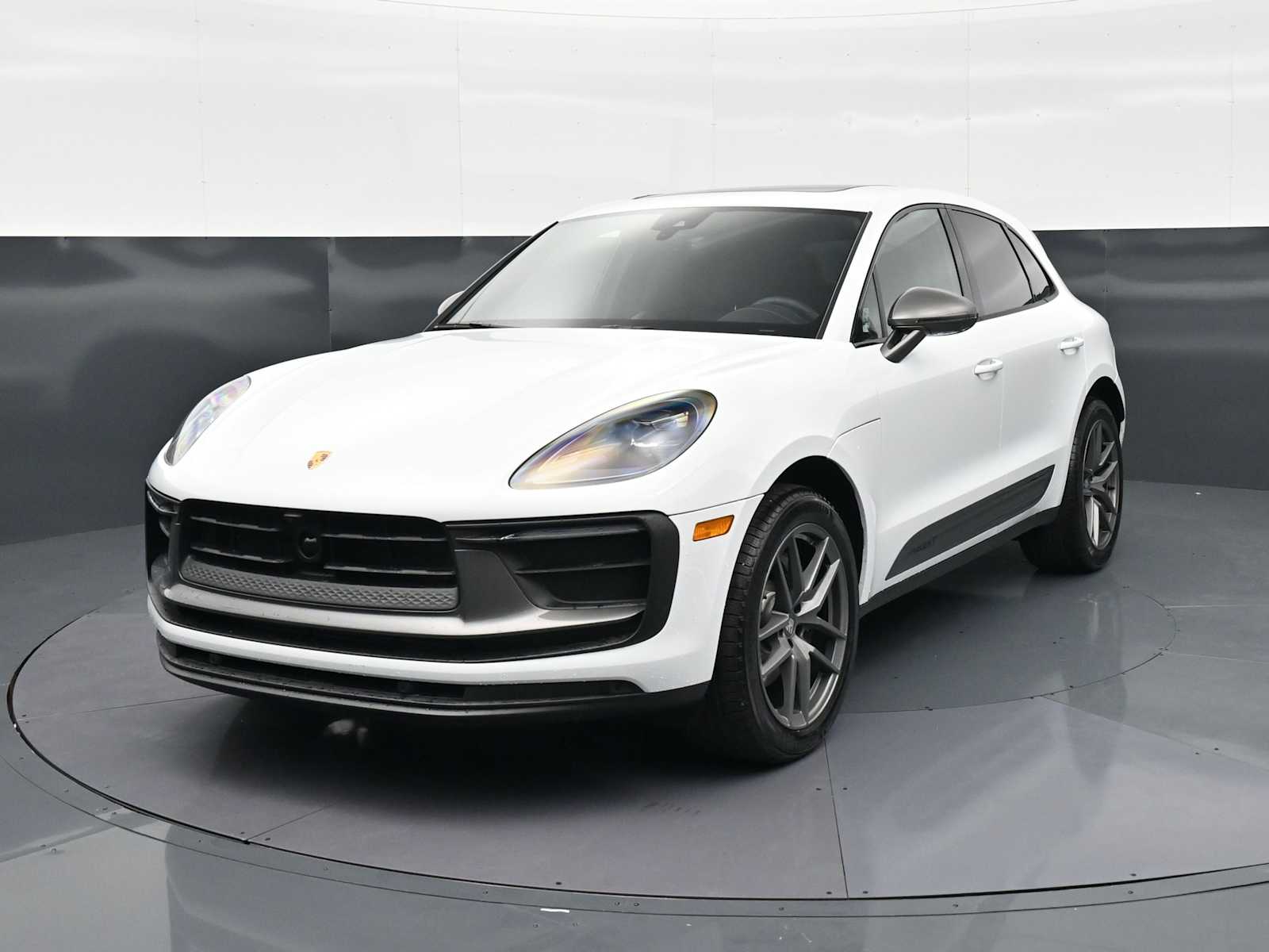 2026 Porsche Macan T
