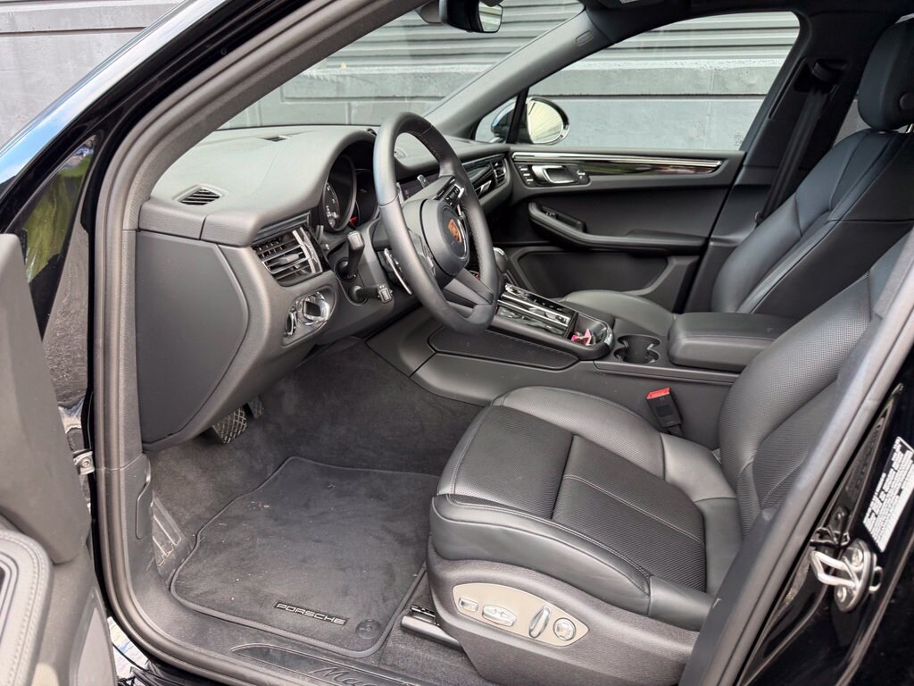 Certified 2026 Porsche Macan SUV