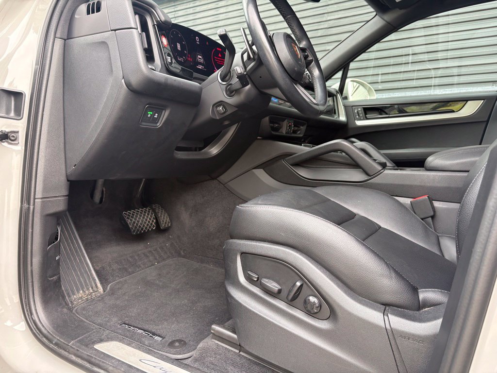Certified 2024 Porsche Cayenne SUV