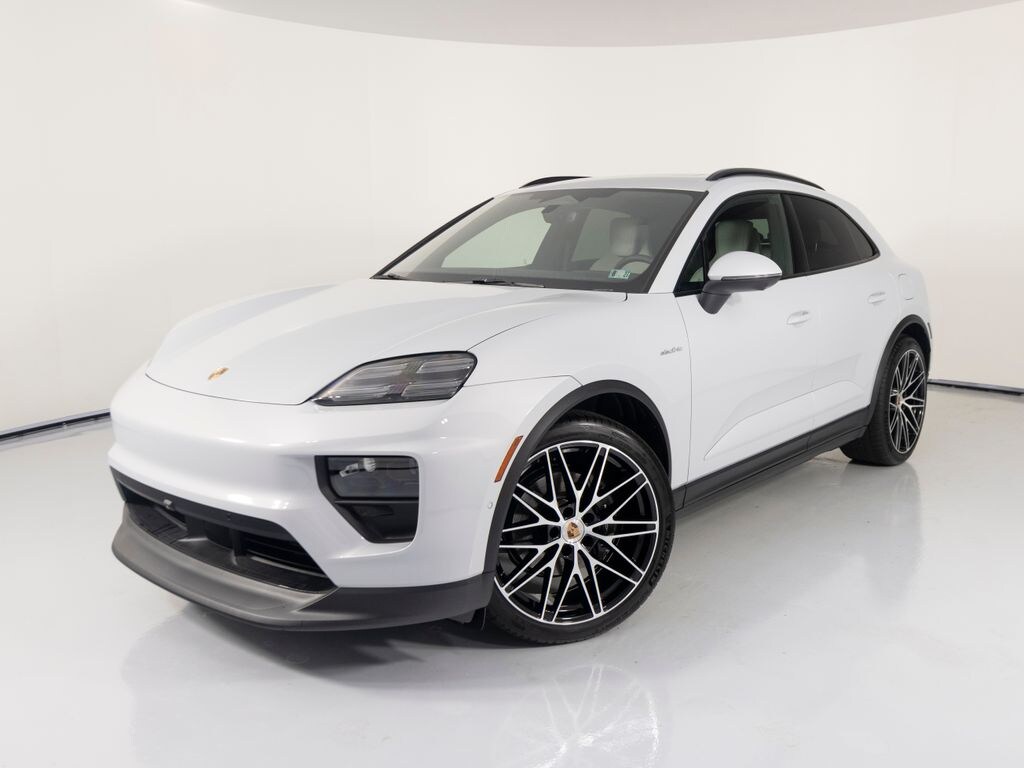 New 2026 Porsche Macan Electric 4 SUV