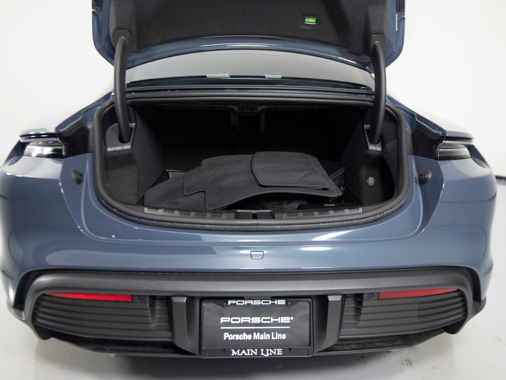 2026 Porsche Taycan Base - Photo 38