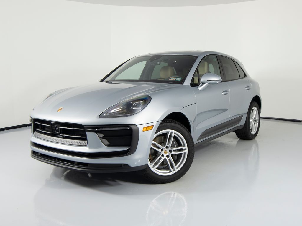 2025 Porsche Macan