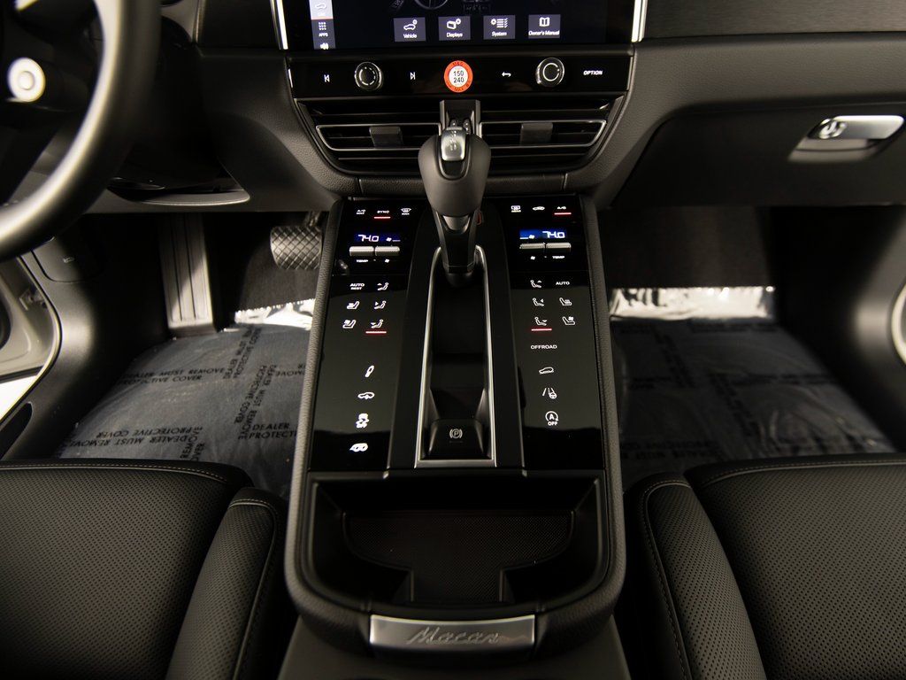 2026 Porsche Macan GTS - Photo 20