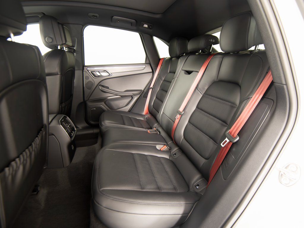 2026 Porsche Macan GTS - Photo 36