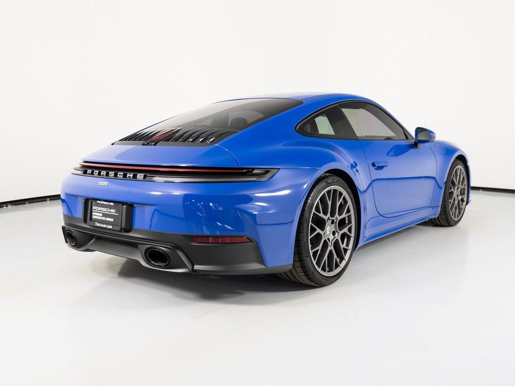 2025 Porsche 911 - Photo 8