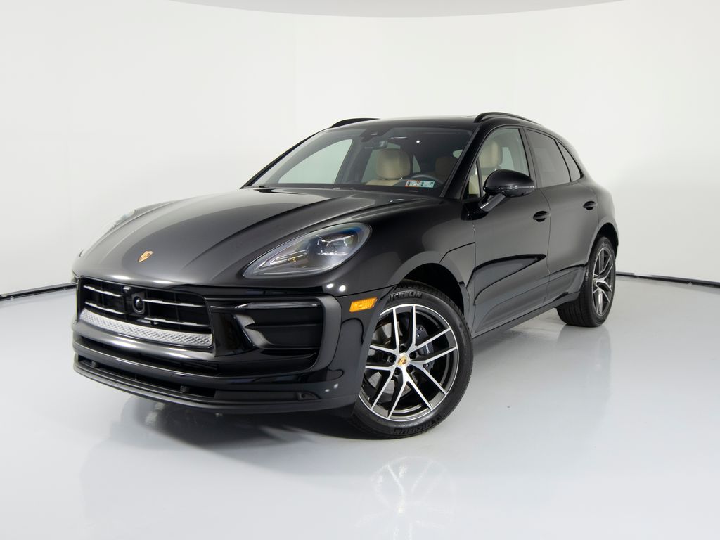 2025 Porsche Macan